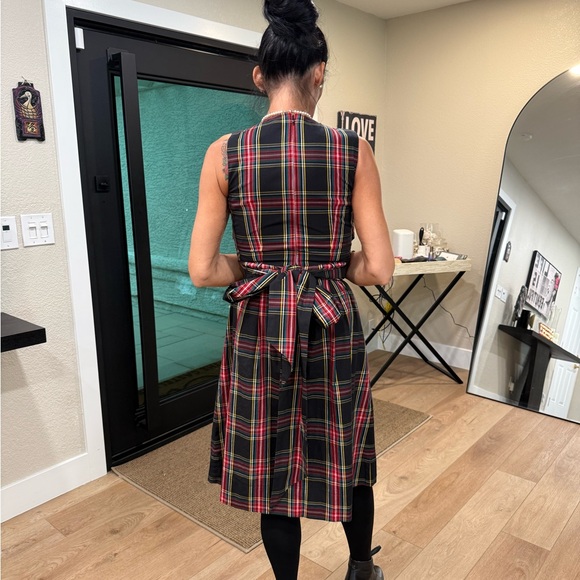 🎄Perfect Christmas Tartan Plaid Dress for the Holidays 🎁 - Picture 3 of 9